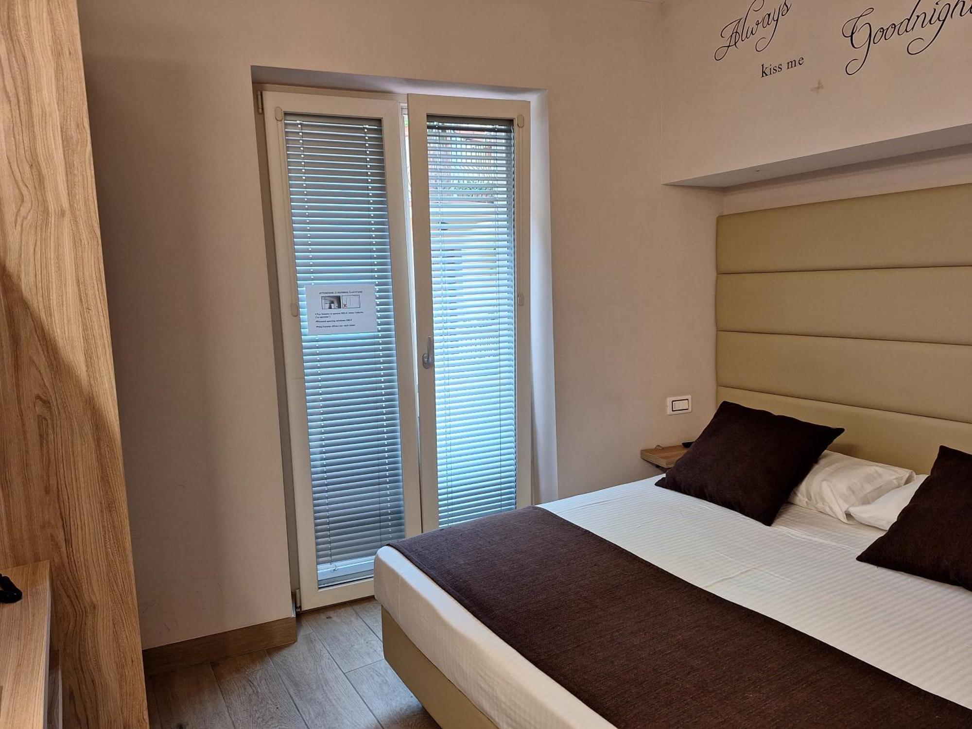 Hotel Danieli La Castellana Lago Di Garda Brenzone sul Garda Exterior foto